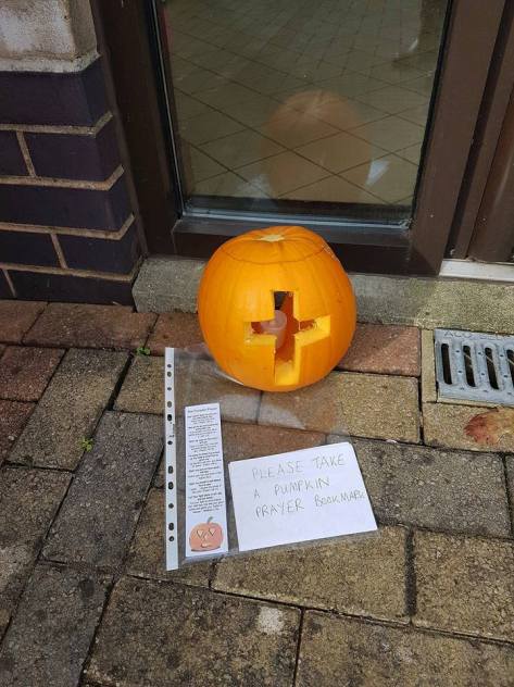 B&B All Hallow's Eve pumpkin